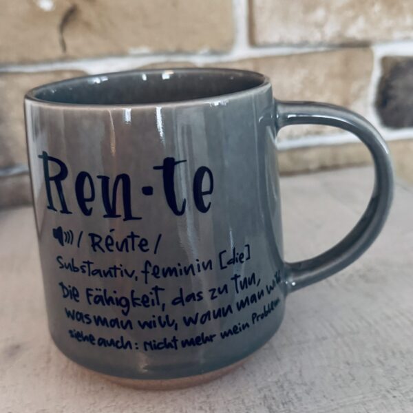 Tasse Steingut zur Rente