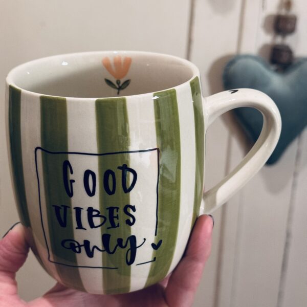 Tasse Steingut gestreift - Only Good Vibes ♥