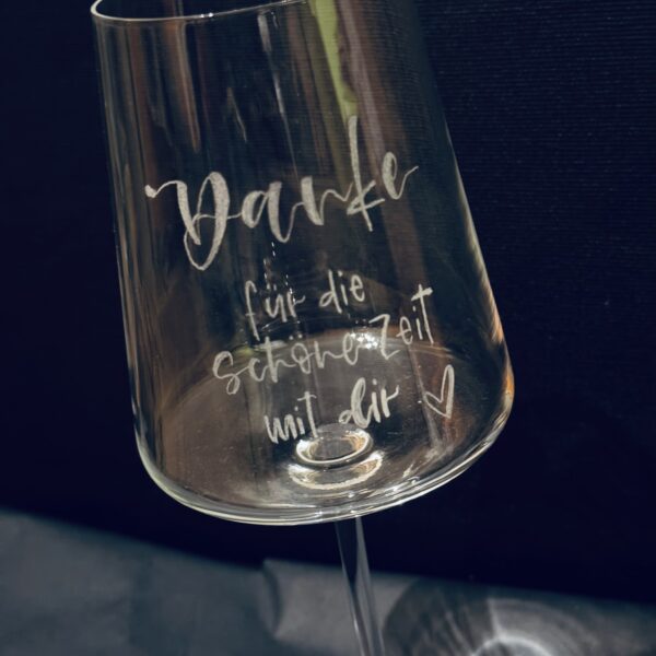 Stölzle Weinglas handgraviert mit Deinem Wunschtext