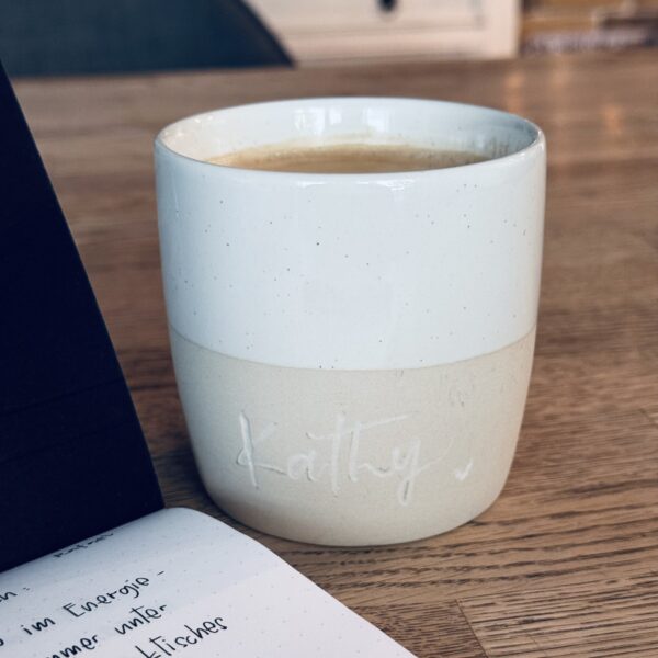 Becher Steingut 350ml ♥ Herz mit Namen graviert